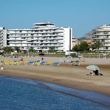 Catalonia 4-8 L'Estartit